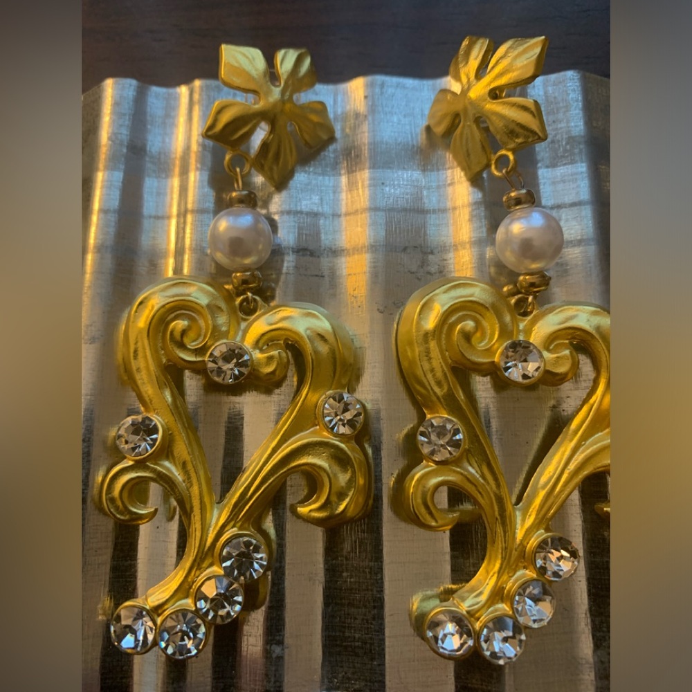 Bauer signed pierced heart earrings 3 inch in length, gold tone and pearl